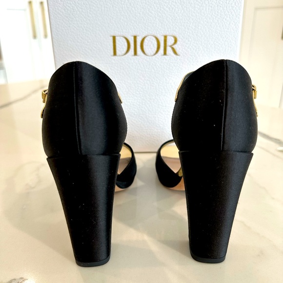 Dior Illusion Sandals - Picture 5 of 10